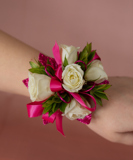SWEET TOOTH CORSAGE