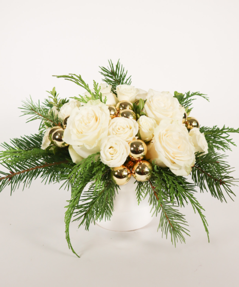 How to Make the Perfect Holiday Flower Arrangement, Without